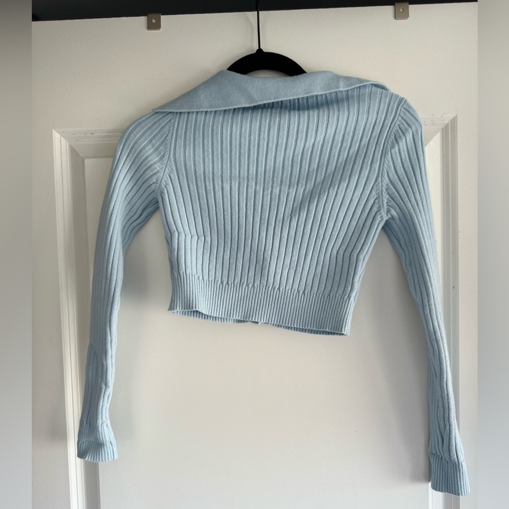 Princess Polly Button Down Cropped V-Neck Sweater - Picture 4 of 5